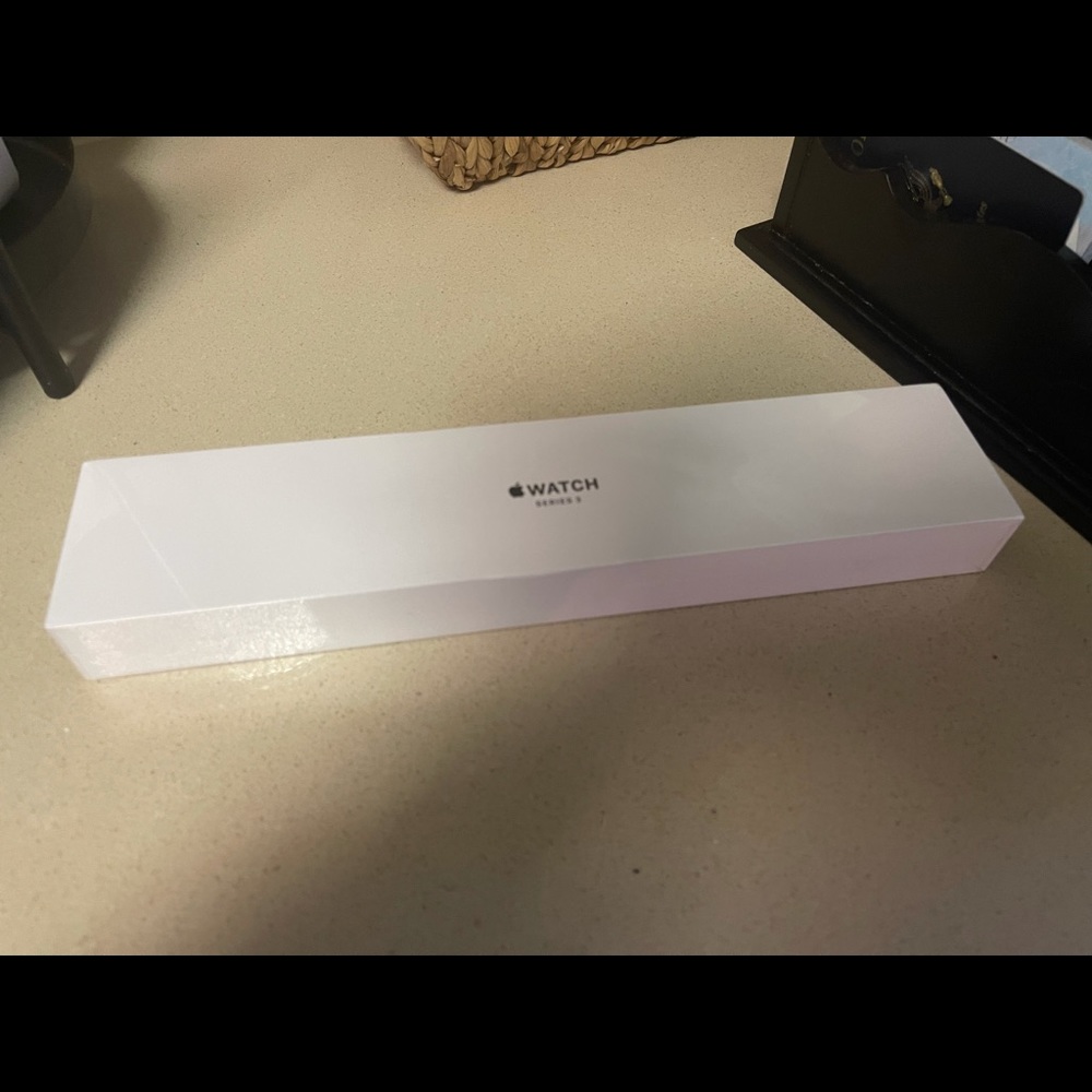 NEW Apple watch series 3 🖤